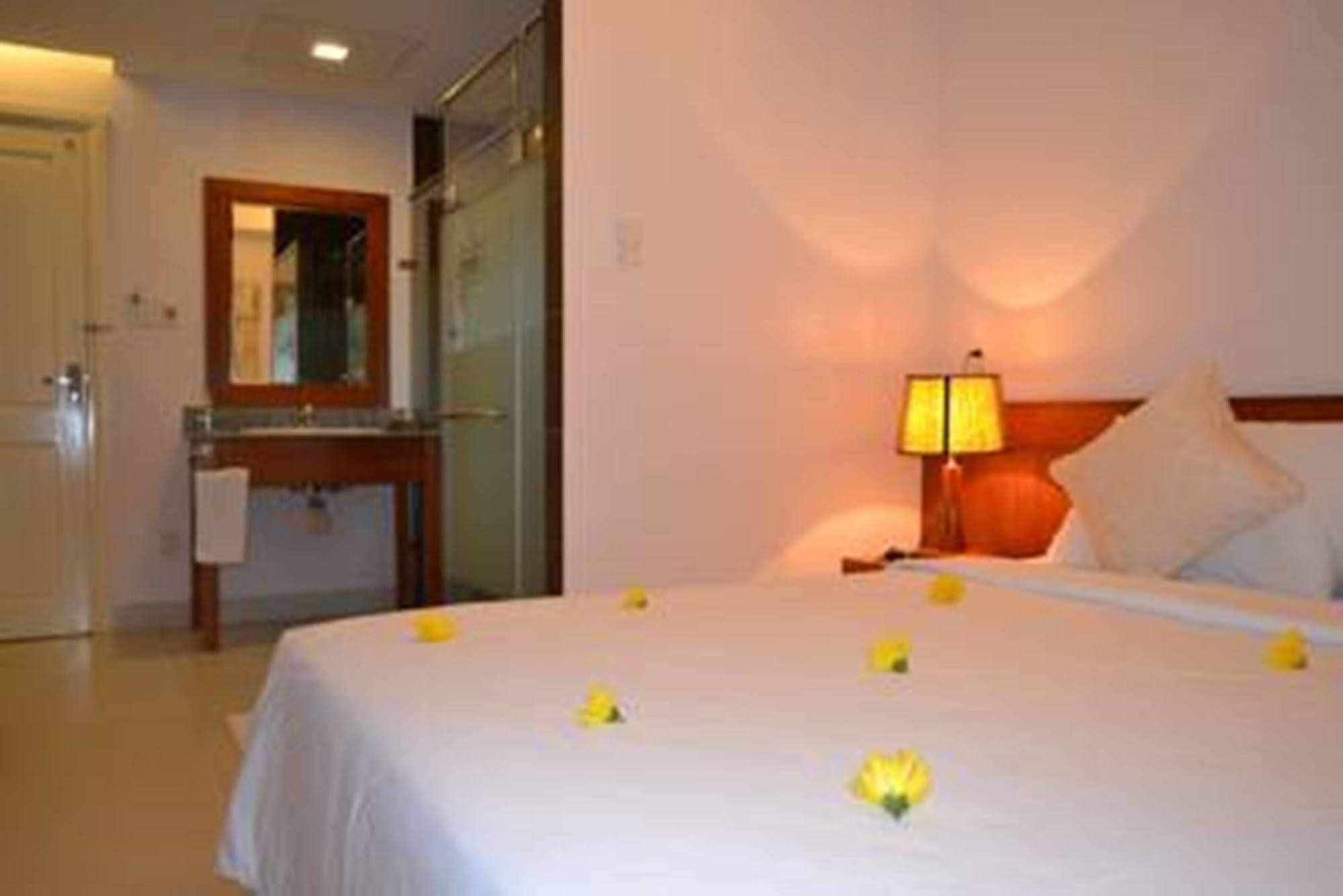 Da Nang Nemo Hotel Exterior photo